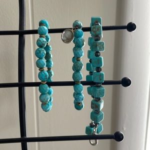 Kendra Scott Stretch Bracelet set Gold Turquoise Magnesite NWOT + KS Pouch!